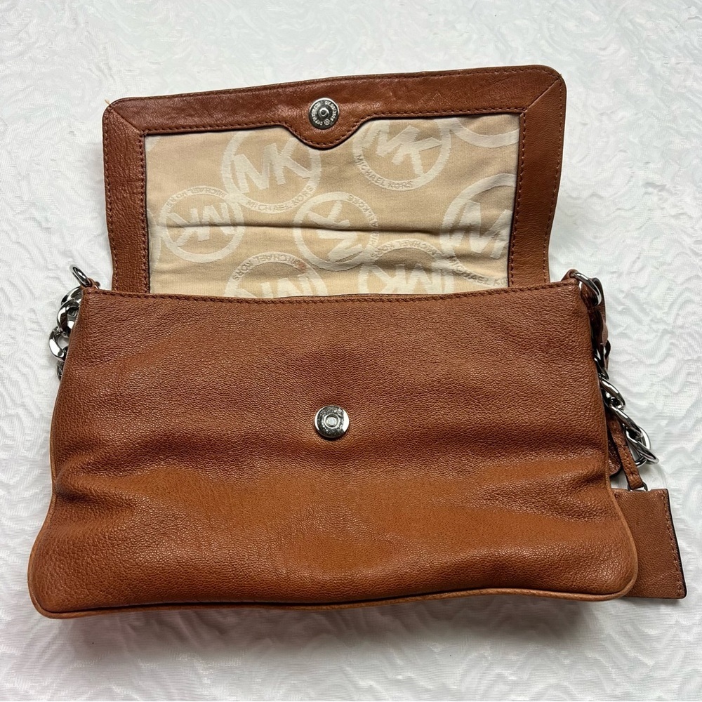 Michael Kors Brown Leather Chain-Handle Wristlet Clutch - Picture 5 of 11